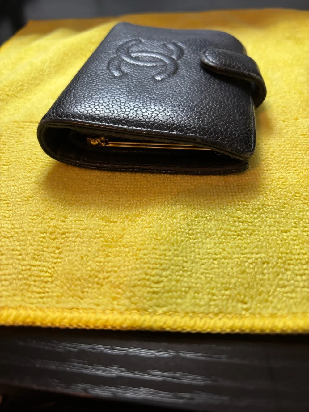 Authentic Vintage CHANEL Timeless CC Caviar Leather Bifold Wallet - Black
